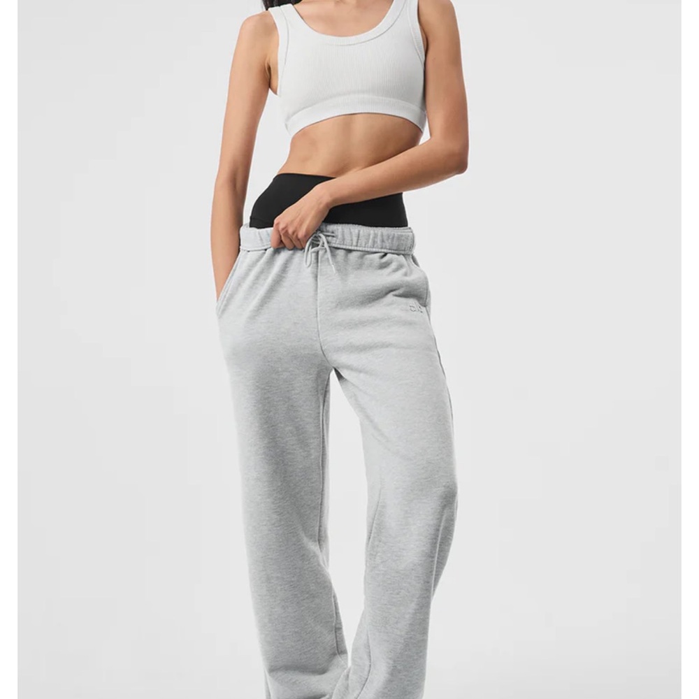 ALO Yoga Light Gray Women's Joggers - Picture 2 of 5